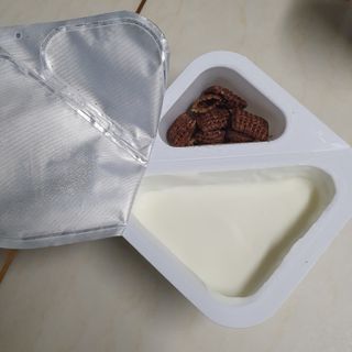 매일바이오 토핑요거트 — 5점을 준 리뷰어가 2021년 6월 올린 사용 사진
