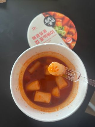 프리 [요리궁리] 매콤달콤 꽃떡볶이 6개입 세트 — 5점을 준 리뷰어가 2024년 10월 올린 사용 사진