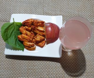 굽네몰 [굽네] 소스가 맛있는 닭가슴살 슬라이스 4종 — 5점을 준 리뷰어가 2021년 11월 올린 사용 사진