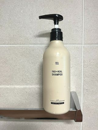 패스트힐(fast heal) 패스트힐 탈모증상완화샴푸 470ml — 5점을 준 리뷰어가 2023년 9월 올린 사용 사진
