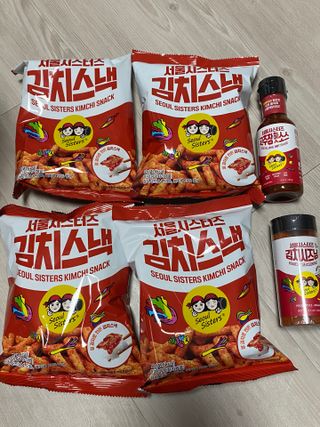 [서울시스터즈] 김치시즈닝 국내 최초 뿌려먹는 김치파우더 100g 1개+ 신제품 김치스낵 90g 2개 — 4점을 준 리뷰어가 2021년 8월 올린 사용 사진