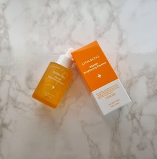 체르엠 스템앤셀 비타민 브라이트닝 에센스 30ml 1개 — 5점을 준 리뷰어가 2021년 11월 올린 사용 사진