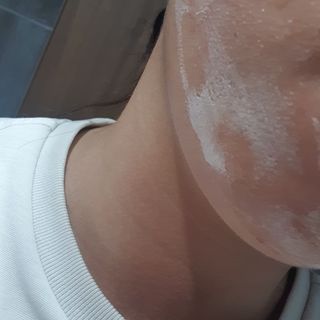 헤어플러스 콴디 플러피 클라우드 버블 팩 클렌저 — 4점을 준 리뷰어가 2021년 6월 올린 사용 사진