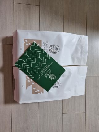 고림상점 풍부한 햇살과 바닷바람이 키우는 강화 교동 백미 1kgx2개 — 4점을 준 리뷰어가 2021년 12월 올린 사용 사진