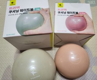 트라택 쿠셔닝 웨이트볼 0.5kg + 1kg SET — 5점을 준 리뷰어가 2022년 5월 올린 사용 사진