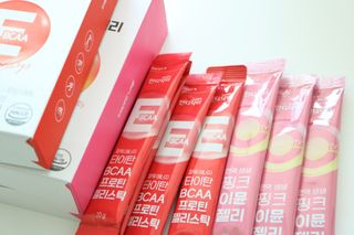 인디닥터 면역 생생 핑크 이뮨 젤리 + 타이탄 BCAA 프로틴 젤리스틱 — 5점을 준 리뷰어가 2022년 5월 올린 사용 사진