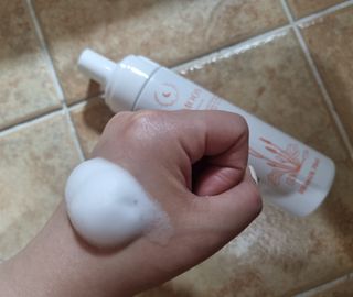 MF프리 [닥터문] 유산균 락토케어 질경초 여성청결제 200ml (폼타입) — 5점을 준 리뷰어가 2022년 5월 올린 사용 사진