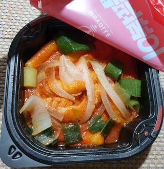 한성기업 무볼레 닭떡볶이+해물떡볶이 2종 세트 — 4.5점을 준 리뷰어가 2021년 9월 올린 사용 사진