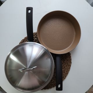 모멘토 마론 프라이팬 26cm 3종 (26cm팬/26cm웍팬/호환 스티머+돔뚜껑) — 5점을 준 리뷰어가 2022년 9월 올린 사용 사진