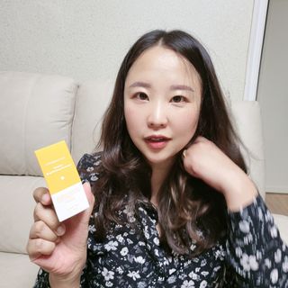 체르엠 스템앤셀 비타민 브라이트닝 에센스 30ml 1개 — 4.5점을 준 리뷰어가 2021년 10월 올린 사용 사진