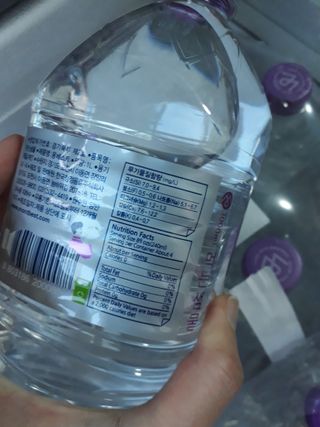 몽베스트 MONTBEST 1L 12입 — 4점을 준 리뷰어가 2022년 4월 올린 사용 사진