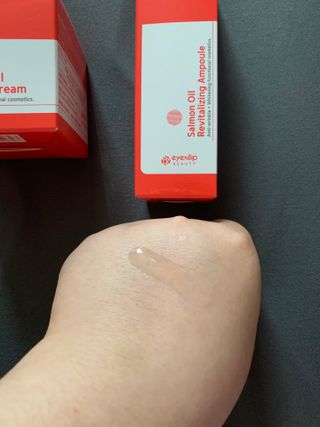 아이앤립 / EYENLIP 아이앤립 연어오일 리바이탈라이징 토너+앰플+크림 3종 세트 — 4점을 준 리뷰어가 2021년 6월 올린 사용 사진
