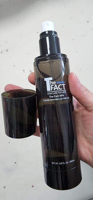 The Fact 더팩트 에이치에프엔 쿨링 안티헤어로스 토닉 젤 150ml — 5점을 준 리뷰어가 2022년 7월 올린 사용 사진