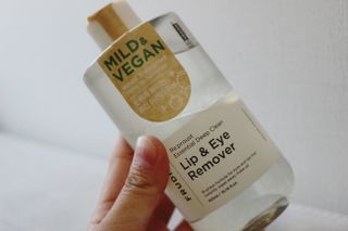 [후르디아] 눈시림없는 올영 립앤아이 리무버 — 5점을 준 리뷰어가 2023년 11월 올린 사용 사진