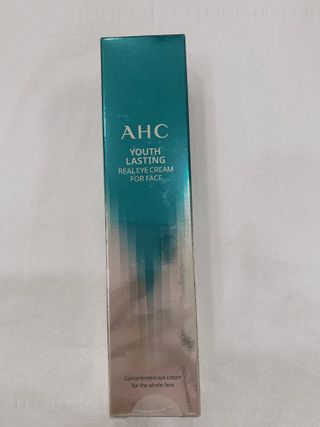 [NEW 탄력유턴 아이크림] AHC 유스 래스팅 리얼 아이크림 포 페이스 — 5점을 준 리뷰어가 2021년 2월 올린 사용 사진