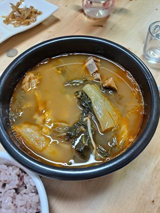 요리반상회 용문해장국 2팩 + 뚝배기 1개 — 5점을 준 리뷰어가 2021년 3월 올린 사용 사진