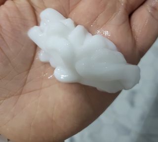 와프랩 운동하는 여성을 위한 더블유 극손상 모발 개선 머리영양제 트리트먼트 — 5점을 준 리뷰어가 2022년 3월 올린 사용 사진