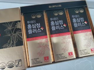 서울약사신협_투데이홍삼정플러스스틱_10g x 30포 — 5점을 준 리뷰어가 2021년 3월 올린 사용 사진