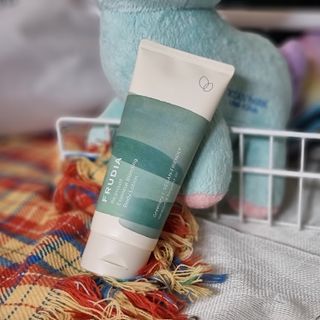 [후르디아] 올리브영 저자극 비건바디로션 — 5점을 준 리뷰어가 2023년 2월 올린 사용 사진