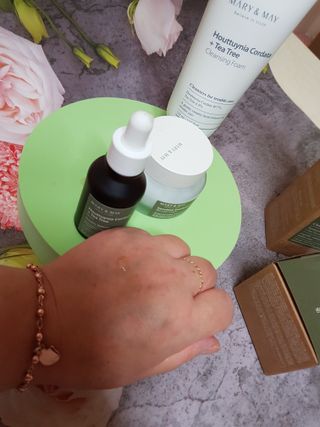 마리엔메이 센서티브 수딩 젤 크림 + 어성초 티트리 추출물 세럼 + 어성초 티트리 모공 클렌징 폼 — 5점을 준 리뷰어가 2021년 9월 올린 사용 사진