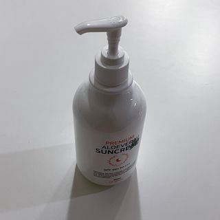 [닥터문] 프리미엄 알로에베라 선크림 500ml — 5점을 준 리뷰어가 2022년 7월 올린 사용 사진