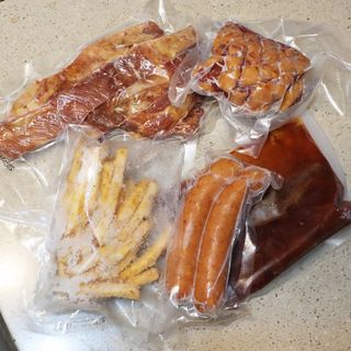 [테이스티나인] [레디잇x부루마불] 부어스트 바베큐 플래터 1000g — 5점을 준 리뷰어가 2022년 4월 올린 사용 사진