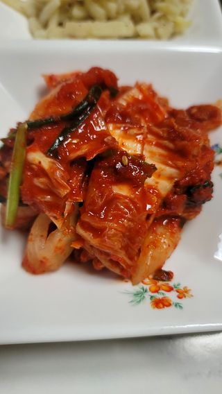 셰프애찬 알배기 겉절이 김치 1kg — 5점을 준 리뷰어가 2022년 11월 올린 사용 사진