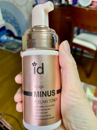 아이디플라코스메틱 아이디 브이로직 마이너스 필링 토너 110ml — 5점을 준 리뷰어가 2022년 5월 올린 사용 사진