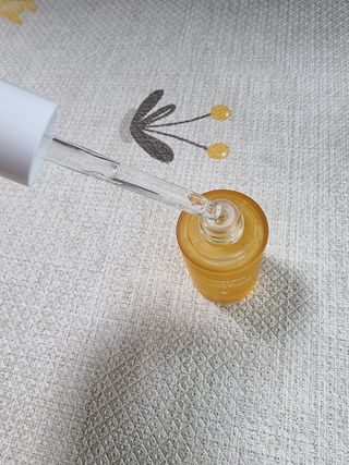 체르엠 스템앤셀 비타민 브라이트닝 에센스 30ml 1개 — 5점을 준 리뷰어가 2021년 9월 올린 사용 사진