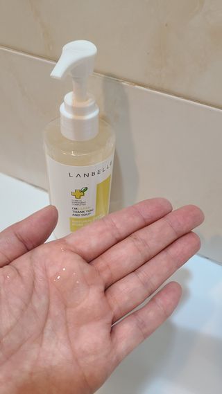 랑벨 내츄럴 딥 포어 클렌저 210ml (저자극 약산성 천연 클렌징 젤) — 5점을 준 리뷰어가 2022년 6월 올린 사용 사진