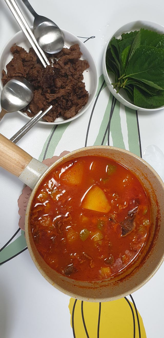 [푸딩팩토리]우삼겹 고추장찌개_410g 리뷰 사진