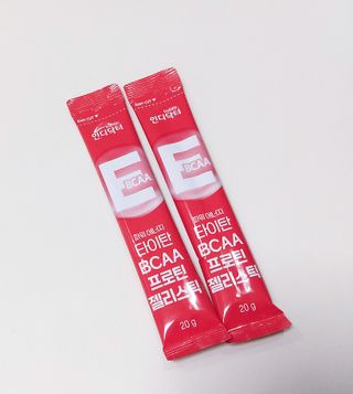 [인디닥터] 타이탄 BCAA 프로틴 젤리스틱 — 5점을 준 리뷰어가 2022년 5월 올린 사용 사진