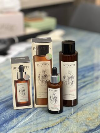 보타니티 [홍]조[진]정[결]케어 플라본 부스터 210ml / 플라본 세럼 50ml — 5점을 준 리뷰어가 2022년 7월 올린 사용 사진