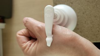 [닥터문] 프리미엄 알로에베라 선크림 500ml — 5점을 준 리뷰어가 2022년 6월 올린 사용 사진