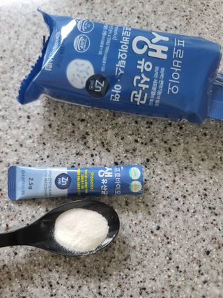 서울약사신협_프로바이오생유산균_2.5G x 100포 — 5점을 준 리뷰어가 2021년 6월 올린 사용 사진