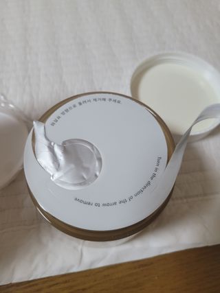 스킨1004 [SKIN1004] 마다가스카르 센텔라 퀵 카밍 패드 70매 130ml — 5점을 준 리뷰어가 2024년 9월 올린 사용 사진