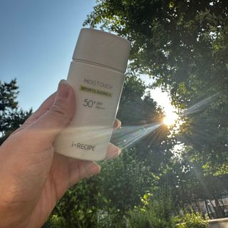 아이레시피 모이스트터치 스포츠 선밀크 50ml (SPF50+ PA+++) — 5점을 준 리뷰어가 2023년 6월 올린 사용 사진