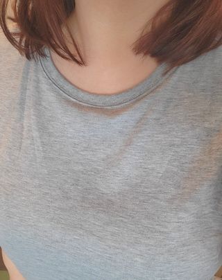 아르보노브라 아르보노 10color 데일리 반팔 노브라티 — 3점을 준 리뷰어가 2022년 5월 올린 사용 사진