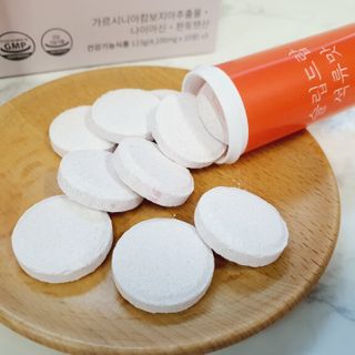 [슬림드랍 석류맛] 건기식 다이어트 보조제 겸 비타민 — 5점을 준 리뷰어가 2022년 1월 올린 사용 사진
