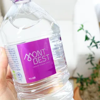 몽베스트 MONTBEST 1L 12입 — 5점을 준 리뷰어가 2022년 4월 올린 사용 사진