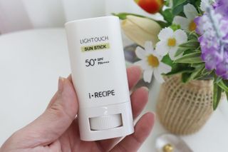 아이레시피 라이트터치 선스틱 15g (SPF50+, PA++++) — 4.5점을 준 리뷰어가 2023년 2월 올린 사용 사진