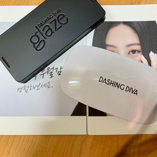 데싱디바 글레이즈 젤네일 스노쿨링 네일_5종 중 택 1 — 5점을 준 리뷰어가 2021년 8월 올린 사용 사진