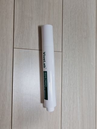바이브랩 [탈모증상완화] 헤어라인 눈썹 두피앰플 — 4점을 준 리뷰어가 2022년 1월 올린 사용 사진