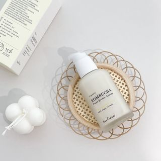 허블룸 콤부차 플랜트바이옴 비건 세럼 & 베지비타민앰플 — 4.5점을 준 리뷰어가 2021년 3월 올린 사용 사진
