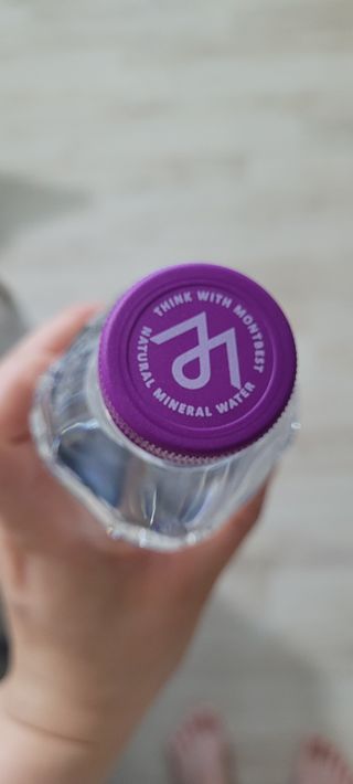몽베스트 [MONTBEST]위드어스 500mL 20병 — 5점을 준 리뷰어가 2022년 6월 올린 사용 사진