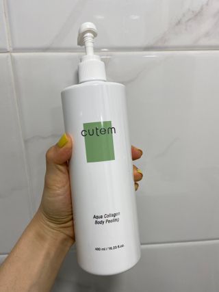 큐템 아쿠아콜라겐 바디필링 — 5점을 준 리뷰어가 2021년 3월 올린 사용 사진