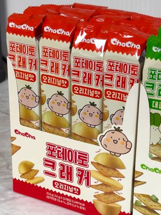 유앤아이트레이드 릴스  [챠챠] 포테이토 크래커 (오리지널맛, 대파맛) 51g x 12입, 각 1case — 5점을 준 리뷰어가 2025년 2월 올린 사용 사진