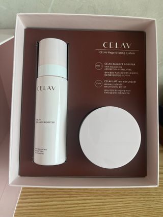 프리마인 바르기만 하면 철벽 스킨케어+24시간 마스크팩 효과. 셀라브 리제너레이팅 시스템 부스터+크림 세트 — 5점을 준 리뷰어가 2023년 4월 올린 사용 사진