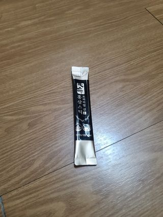 헬스업_천명진프리미엄홍삼스틱_10ml x 30포 — 4점을 준 리뷰어가 2021년 3월 올린 사용 사진