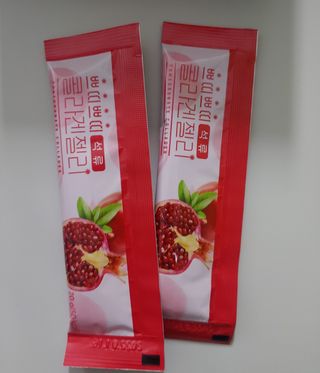 헬스업_쁘띠쁘띠석류콜라겐젤리_20g x 14포 — 5점을 준 리뷰어가 2021년 1월 올린 사용 사진